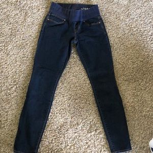 Maternity skinny jeans
